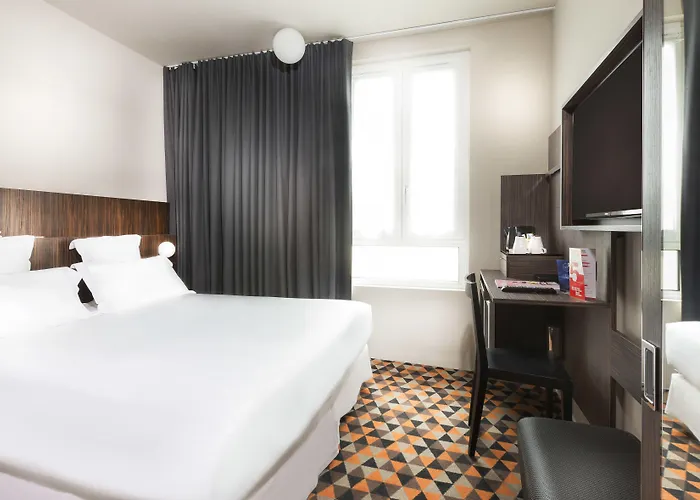 מלון Libertel Gare Du Nord Suede 3*