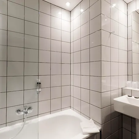 Libertel Gare Du Nord Suede 3*