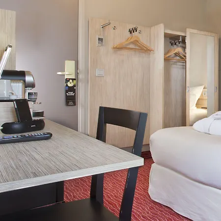 Libertel Gare Du Nord Suede Otel 3*