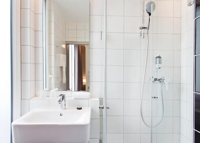 リベルテル ガル デュ ノール スエド パリ